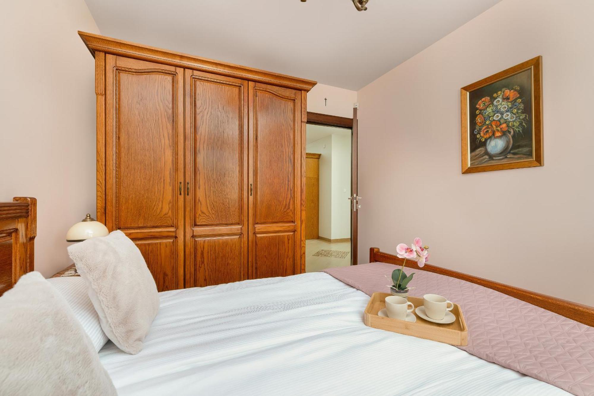 Przytulny Apartament Z Klimatyzacja I Parkingiem By Noclegi Renters คราคูฟ ภายนอก รูปภาพ