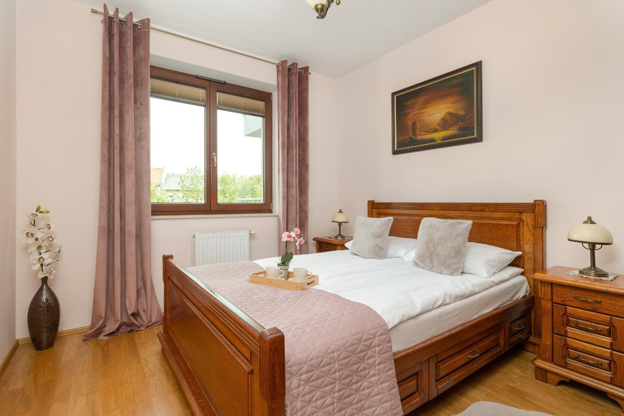 Przytulny Apartament Z Klimatyzacja I Parkingiem By Noclegi Renters คราคูฟ ภายนอก รูปภาพ